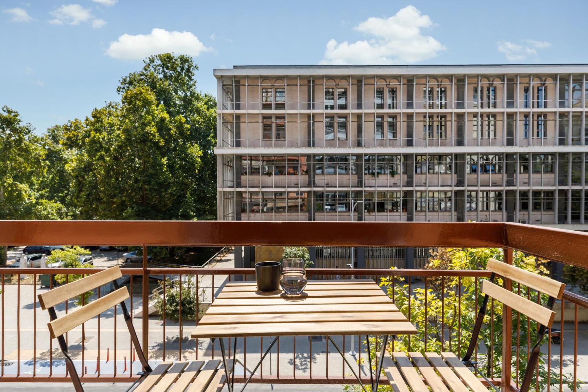 Lyon By Alchemia Parking Apartment