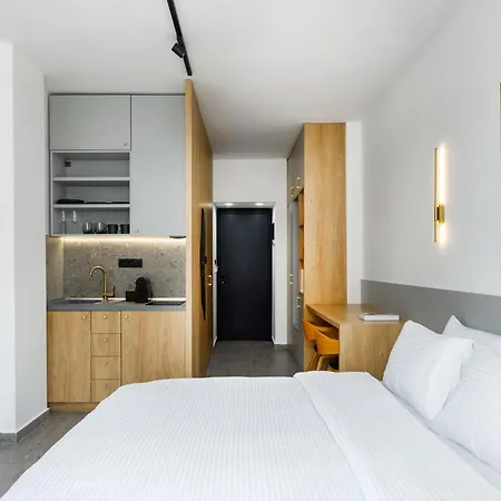 Lyon Suite By Alchemia Parking Thessaloniki Exterior photo